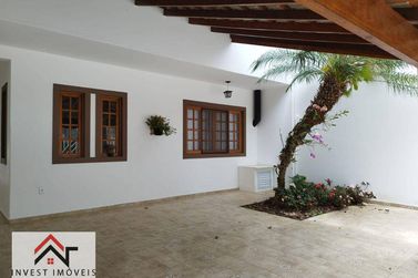 Casa para alugar - 184m&sup2; - Jardim Jaragu&aacute;