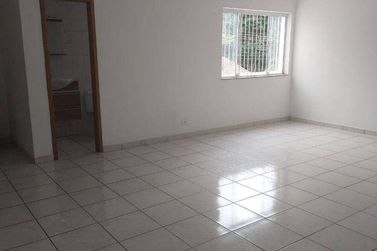 Sal&atilde;o Comercial para alugar - 66m&sup2; - Estancia Lynce