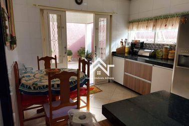 Casa &agrave; venda - 400m&sup2; - Vila Giglio