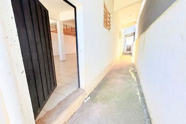 Sal&atilde;o Comercial para alugar - 220m&sup2; - Jardim Imperial