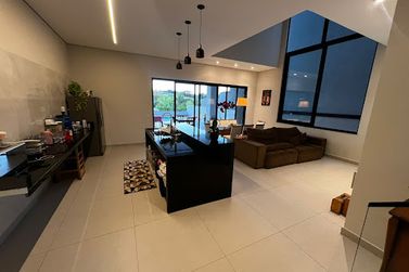 Casa &agrave; venda - 270m&sup2; - CONDOM&Iacute;NIO SAN VITALE