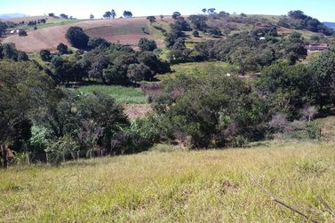 Terreno &agrave; venda - 2750m&sup2; - piuca