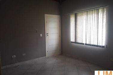 Casa &agrave; venda - 238m&sup2; - Jardim Sui&ccedil;a