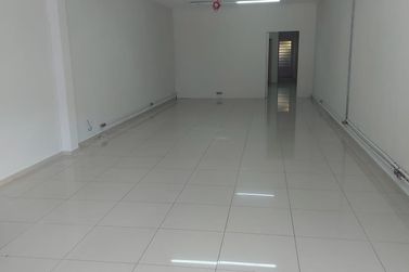 Sal&atilde;o Comercial para alugar - 100m&sup2; - VILA THAIS