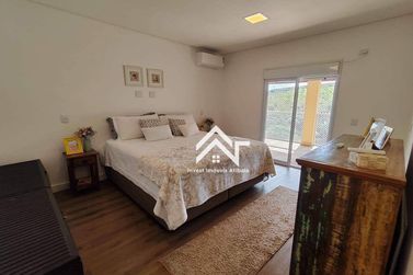 Casa &agrave; venda - 512m&sup2; - Condom&iacute;nio Portal Ouro Verde