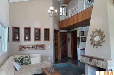 Casa &agrave; venda - 330m&sup2; - Jardim arco iris