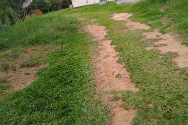 Terreno &agrave; venda - 3525m&sup2; - RIBEIR&Atilde;O DOS PORCOS