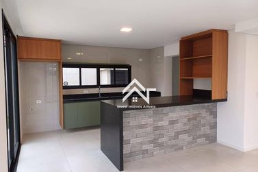 Casa &agrave; venda - 335m&sup2; - Vila Giglio