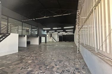 Sal&atilde;o Comercial para alugar - 658m&sup2; - Jardim Alvin&oacute;polis