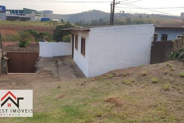 Casa &agrave; venda - 280m&sup2; - Tr&ecirc;s Pistas