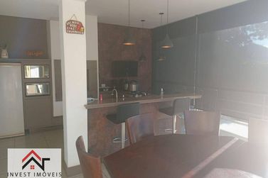Casa &agrave; venda - 420m&sup2; - Parque Arco Iris