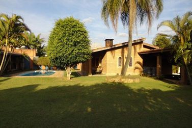 Casa &agrave; venda - 214m&sup2; - PARQUE DAS GAR&Ccedil;AS I