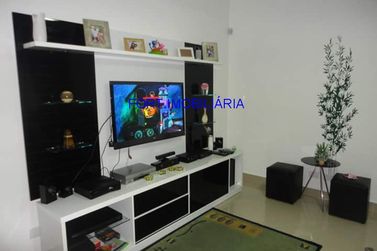 Casa &agrave; venda - 165m&sup2; - ITAPETINGA
