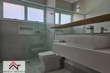 Casa &agrave; venda - 369m&sup2; - Centro