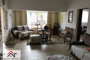 Casa &agrave; venda - 270m&sup2; - Centro