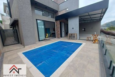 Casa &agrave; venda - 231m&sup2; - Ch&aacute;caras Maring&aacute;