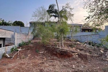 Terreno &agrave; venda - 480m&sup2; - Jardim dos Pinheiros