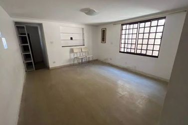 Casa para alugar - 207m&sup2; - Alvin&oacute;polis