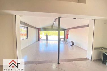 Sal&atilde;o Comercial para alugar - 180m&sup2; - Cidade Sat&eacute;lite