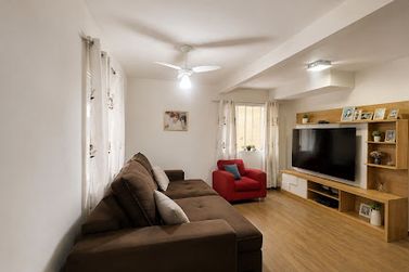 Casa &agrave; venda - 100m&sup2; - Jardim dos Pinheiros