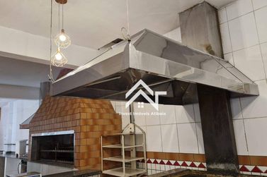 Sal&atilde;o Comercial para alugar - 565m&sup2; - Centro