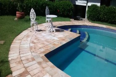 Casa &agrave; venda - 1000m&sup2; - Jardim das Flores