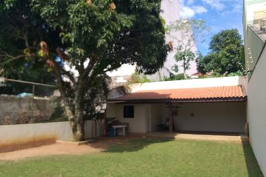 Sobrado &agrave; venda - 791m&sup2; - ALVIN&Oacute;POLIS