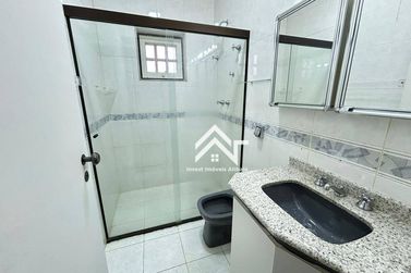 Casa para alugar - 440m&sup2; - Vila Petr&oacute;polis