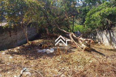 Terreno &agrave; venda - 331m&sup2; - Parque Fern&atilde;o Dias