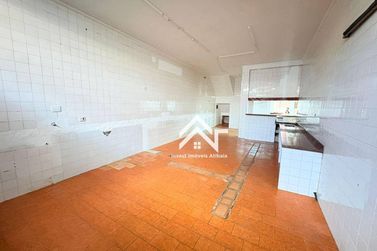 Sal&atilde;o Comercial para alugar - 255m&sup2; - Centro