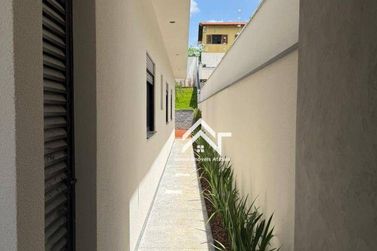Casa &agrave; venda - 220m&sup2; - Jardim do Lago