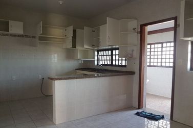 Casa &agrave; venda - 300m&sup2; - CIDADE SAT&Eacute;LITE