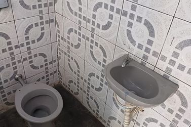 Sal&atilde;o Comercial para alugar - PORT&Atilde;O