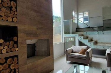 Casa &agrave; venda - 385m&sup2; - Condominio Quintas da Boa Vista