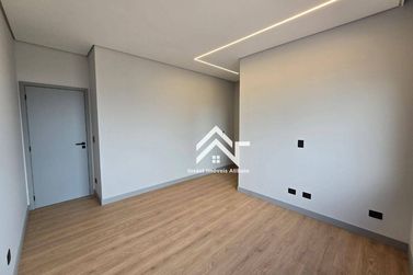 Casa &agrave; venda - 300m&sup2; - Vila Santista
