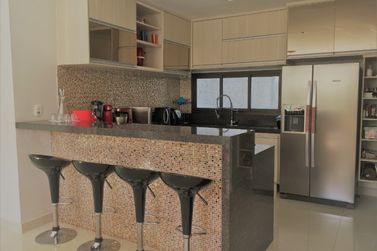 Casa &agrave; venda - 230m&sup2; - Jardim Imperial