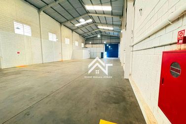 Sal&atilde;o Comercial para alugar - 584m&sup2; - Vila Industrial