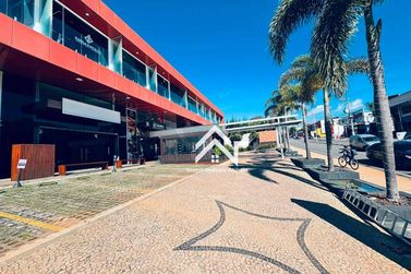 Sal&atilde;o Comercial para alugar - 200m&sup2; - Vila Esperia ou Giglio