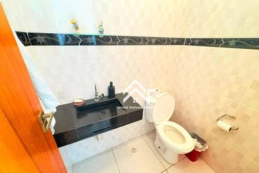 Casa &agrave; venda - 120m&sup2; - Nova Cerejeira