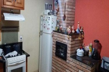 Casa &agrave; venda - 200m&sup2; - Jardim dos Pinheiros