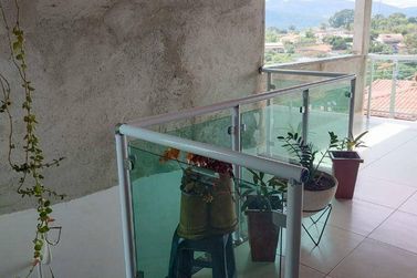 Sobrado &agrave; venda - 200m&sup2; - Jardim Imperial