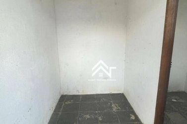 Casa para alugar - 180m&sup2; - Vila Petr&oacute;polis