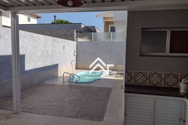 Casa &agrave; venda - 145m&sup2; - Condom&iacute;nio Terras de Atibaia I