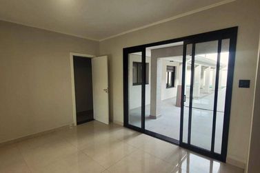Casa &agrave; venda - 342m&sup2; - Nova Gard&ecirc;nia