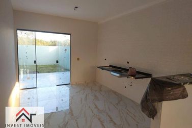 Casa &agrave; venda - 125m&sup2; - Nova Cerejeira