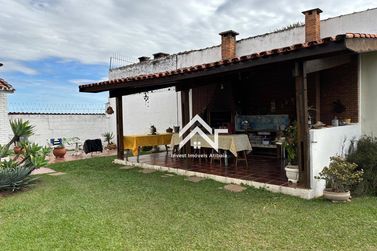Casa &agrave; venda - 228m&sup2; - Jardim Paulista