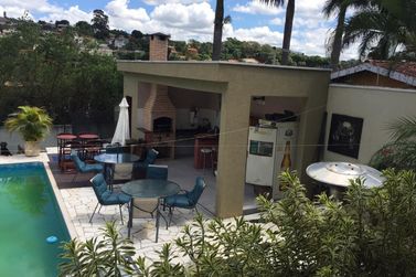 Casa &agrave; venda - 265m&sup2; - Jd das Flores