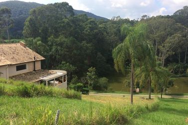 Terreno &agrave; venda - 600m&sup2; - PORT&Atilde;O