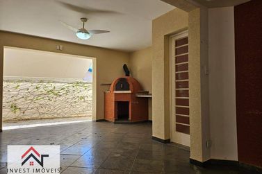 Casa &agrave; venda - 369m&sup2; - Centro