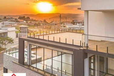 Casa &agrave; venda - 346m&sup2; - Jardim dos Pinheiros